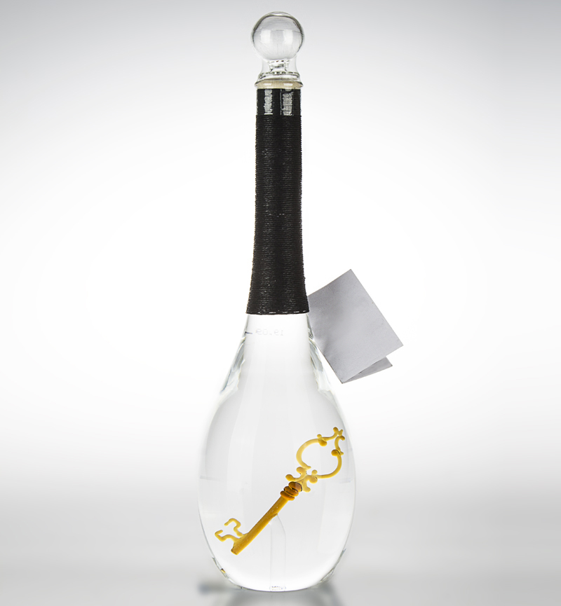 Подарок на новоселье с бутылкой с ключом внутри - Подарочный набор с бутылкой с фигуркой ключа внутри